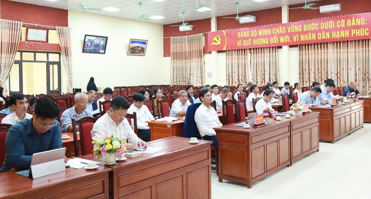 Xã Minh Châu tổ chức phiên giải trình về công tác đảm bảo vệ sinh môi trường năm 2025- Ảnh 2.