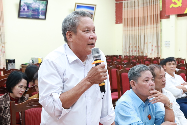 Xã Minh Châu tổ chức phiên giải trình về công tác đảm bảo vệ sinh môi trường năm 2025- Ảnh 5.