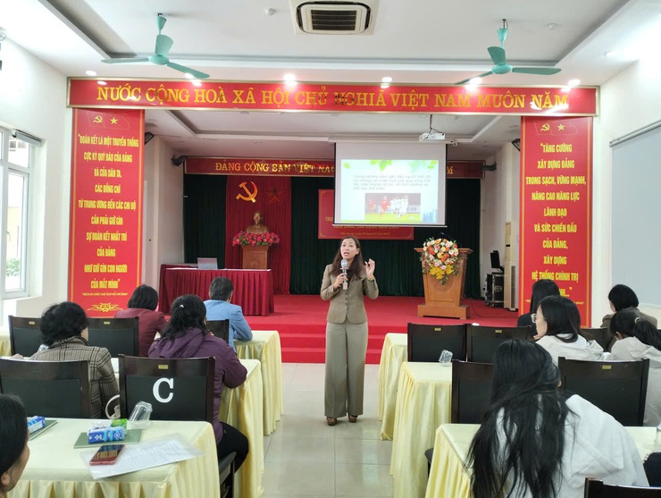 Phường Kiến Hưng tổ chức truyền thông dân số cho công nhân, viên chức, lao động năm 2025- Ảnh 1.