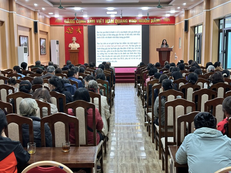 Xã Đại Thanh tuyên truyền về công tác bình đẳng giới và an toàn cho trẻ em trong Kỷ nguyên số; Bộ tiêu chí ứng xử trong gia đình, Phòng, chống bạo lực gia đình- Ảnh 6.