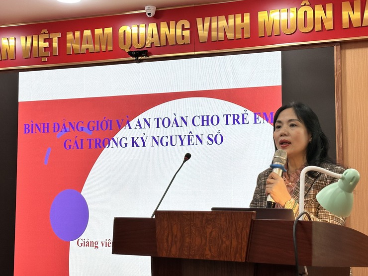 Xã Đại Thanh tuyên truyền về công tác bình đẳng giới và an toàn cho trẻ em trong Kỷ nguyên số; Bộ tiêu chí ứng xử trong gia đình, Phòng, chống bạo lực gia đình- Ảnh 5.