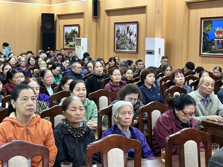 Xã Đại Thanh tuyên truyền về công tác bình đẳng giới và an toàn cho trẻ em trong Kỷ nguyên số; Bộ tiêu chí ứng xử trong gia đình, Phòng, chống bạo lực gia đình- Ảnh 3.