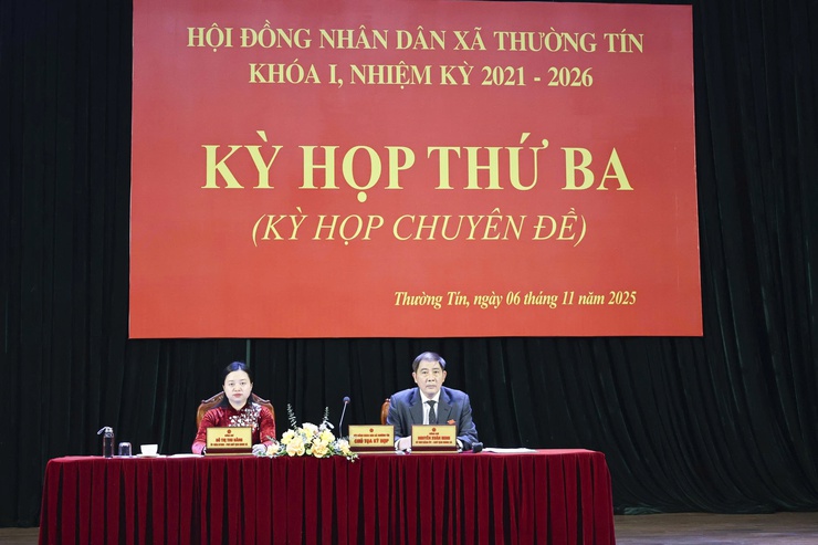 HĐND xã Thường Tín tổ chức Kỳ họp chuyên đề và Phiên giải trình năm 2025- Ảnh 1.