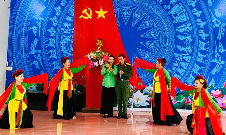 Xã Thượng Phúc tích cực chuẩn bị cho "Liên hoan Thôn, Tổ dân phố văn hóa tiêu biểu" thành phố Hà Nội năm 2025- Ảnh 1.