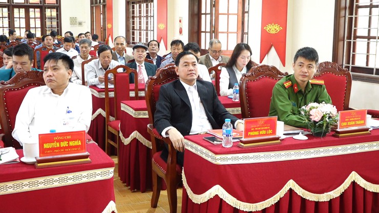 Hội nghị đối thoại  trực tiếp giữa người đứng đầu cấp ủy, chính quyền với đại diện Nhân dân xã Vật Lại năm 2025- Ảnh 4.