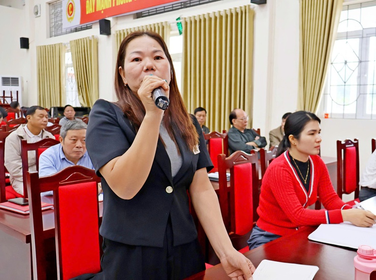 Đồng chí Bí thư Đảng ủy, Chủ tịch UBND xã Đoài Phương đối thoại với MTTQ, các tổ chức chính trị - xã hội và nhân dân- Ảnh 5.