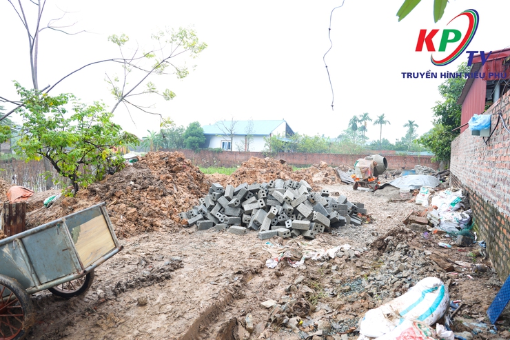 UBND xã Kiều Phú kiểm tra xử lý kịp thời vi phạm trật tự xây dựng tại thôn Ngọc Than- Ảnh 6.