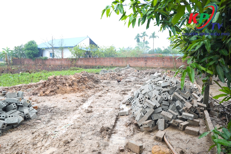 UBND xã Kiều Phú kiểm tra xử lý kịp thời vi phạm trật tự xây dựng tại thôn Ngọc Than- Ảnh 4.