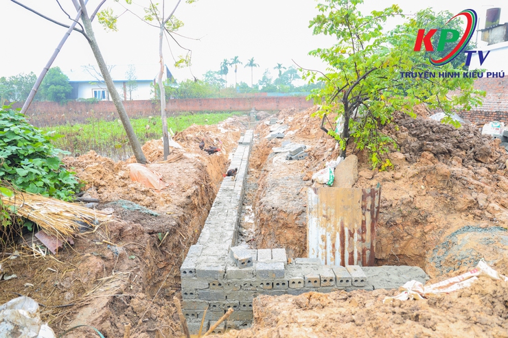 UBND xã Kiều Phú kiểm tra xử lý kịp thời vi phạm trật tự xây dựng tại thôn Ngọc Than- Ảnh 3.