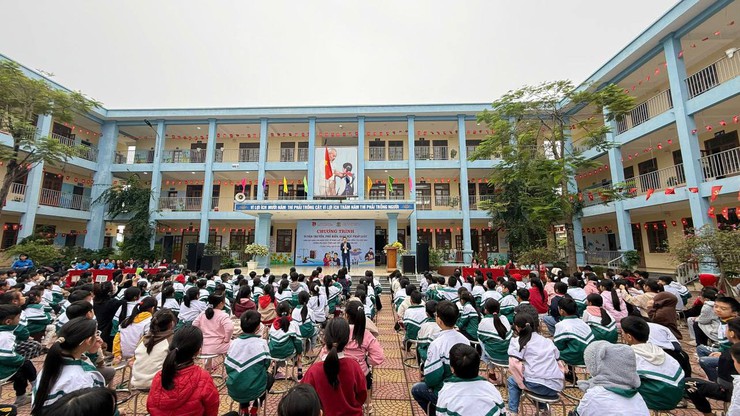 TRƯỜNG TIỂU HỌC THẮNG LỢI HƯỞNG ỨNG NGÀY 
PHÁP LUẬT VIỆT NAM 9/11
- Ảnh 1.