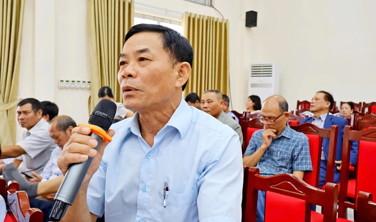 Đồng chí Bí thư Đảng ủy, Chủ tịch UBND xã Đoài Phương đối thoại với MTTQ, các tổ chức chính trị - xã hội và nhân dân- Ảnh 8.