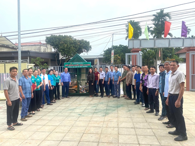 Hội nông dân xã Suối Hai ra mắt mô hình ngôi nhà xanh- Ảnh 1.