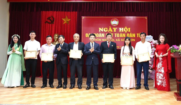 THÔN MAI NỘI XÃ SÓC SƠN TỔ CHỨC THÀNH CÔNG NGÀY HỘI ĐẠI ĐOÀN KẾT TOÀN DÂN TỘC NĂM 2025- Ảnh 3.