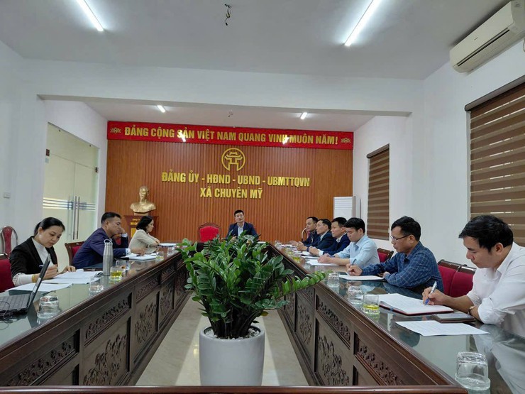 Hội nghị giao ban Thường trực HĐND xã tháng 11/2025
- Ảnh 1.