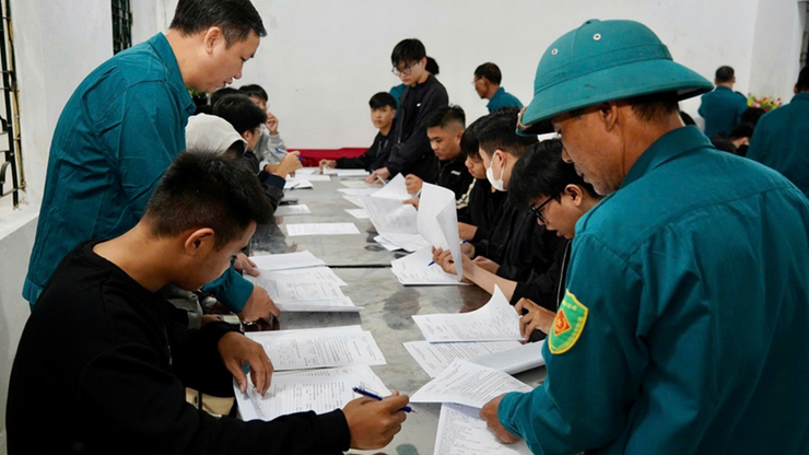 XÃ YÊN LÃNG TỔ CHỨC KHÁM SƠ TUYỂN SỨC KHỎE NGHĨA VỤ QUÂN SỰ NĂM 2026- Ảnh 6.