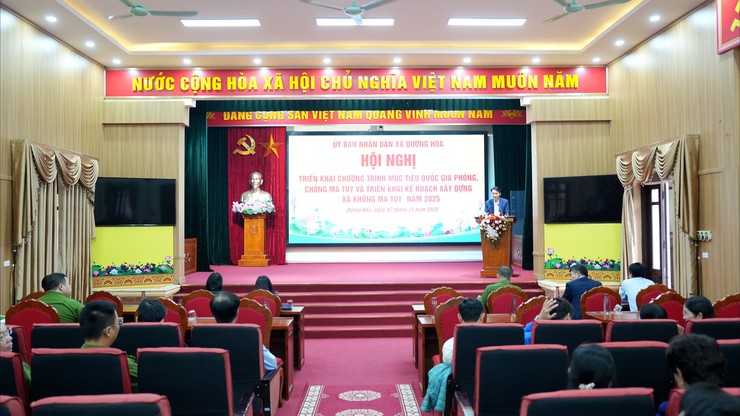 Hội nghị triển khai chương trình mục tiêu quốc gia phòng, chống ma tuý và triển khai kế hoạch xây dựng xã không ma tuý năm 2025- Ảnh 1.