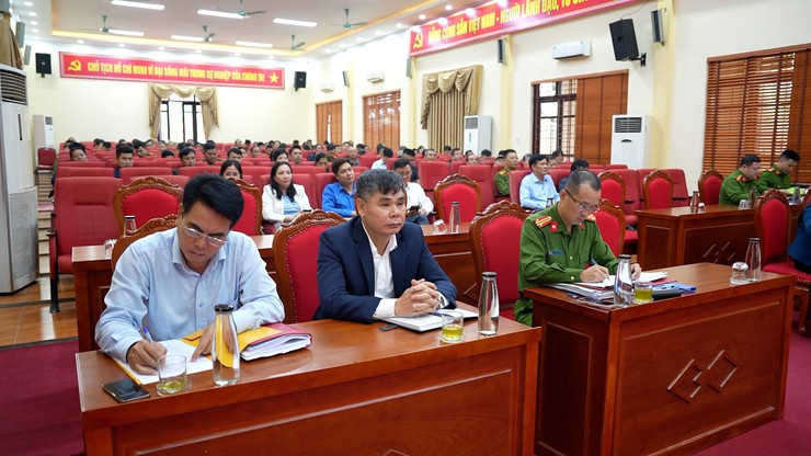 Hội nghị triển khai chương trình mục tiêu quốc gia phòng, chống ma tuý và triển khai kế hoạch xây dựng xã không ma tuý năm 2025- Ảnh 3.