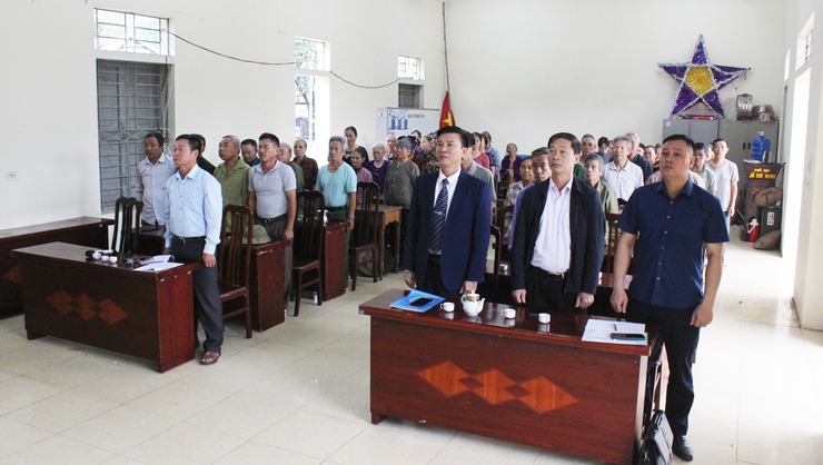 Đồng chí Tống Văn Thái - Ủy viên Ban thường vụ Đảng ủy, Phó chủ tịch thường trực UBND xã dự Ngày hội đại đoàn kết toàn dân tộc tại khu dân cư Thôn Mát- Ảnh 1.