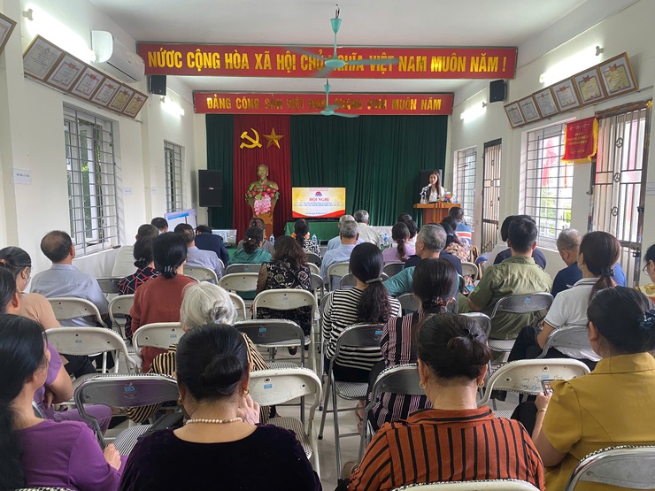 Phường Long Biên tuyên truyền, hướng dẫn người dân, tổ chức thực hiện Thủ tục hành chính trên môi trường số- Ảnh 1.