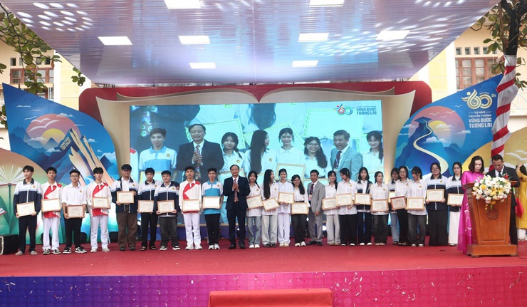 Sáu mươi năm — một hành trình đầy tự hào của Trường Trung học Phổ thông Mỹ Đức A.- Ảnh 17.