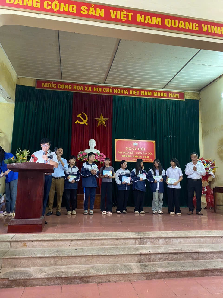 Các thôn Bình Lạng, Vĩnh An và Hạ Quất tổ chức Ngày hội Đại đoàn kết toàn dân tộc và Kỷ niệm 95 năm ngày truyền thống Mặt trận Tổ quốc Việt Nam (18/11/1930 - 18/11/2025)- Ảnh 6.