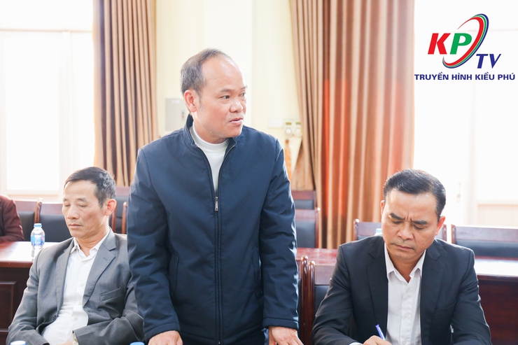 Thường trực Đảng ủy làm việc với Ủy ban Mặt trận Tổ quốc xã về công tác xây dựng mới, sửa chữa nhà cho các hộ gia đình chính sách và có hoàn cảnh khó khăn trên địa bàn xã Kiều Phú- Ảnh 6.