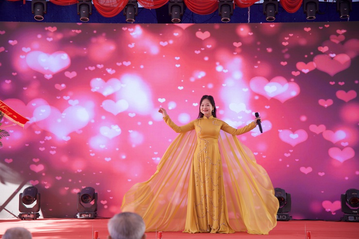 Thôn Lưu Khê và thôn Trần Đăng Xã Ứng Thiên tổ chức lễ khánh thành Đình làng: Gìn giữ và lan tỏa giá trị văn hóa truyền thống- Ảnh 25.