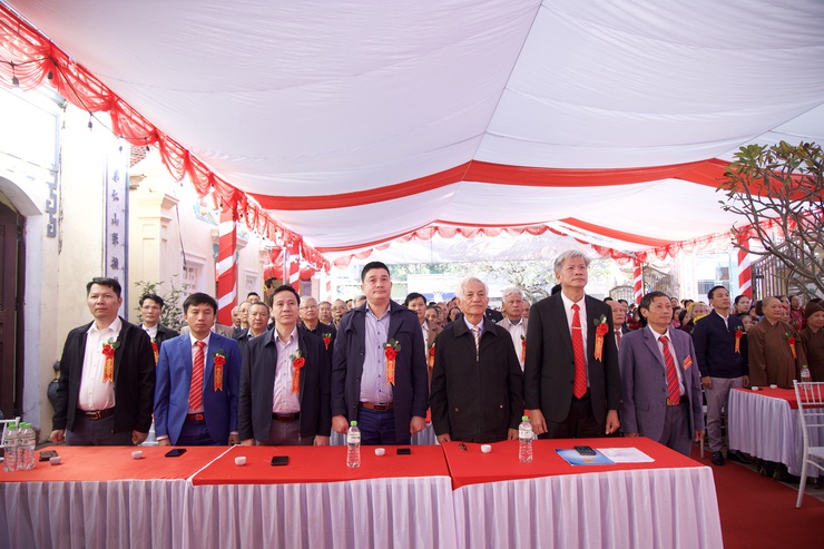 Thôn Lưu Khê và thôn Trần Đăng Xã Ứng Thiên tổ chức lễ khánh thành Đình làng: Gìn giữ và lan tỏa giá trị văn hóa truyền thống- Ảnh 28.