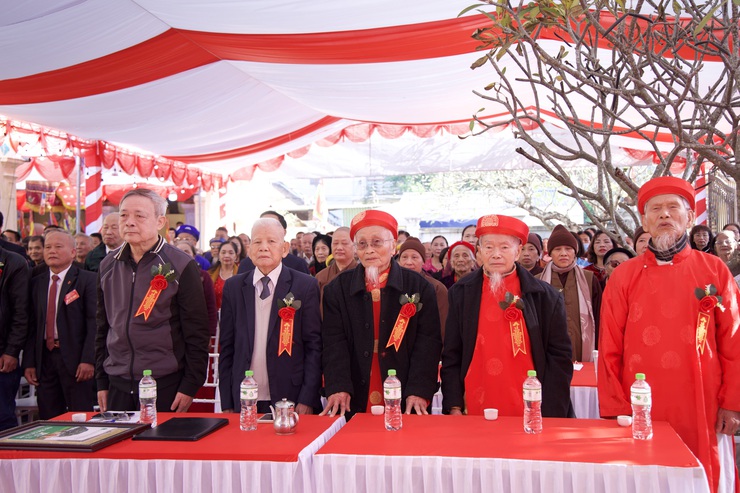 Thôn Lưu Khê và thôn Trần Đăng Xã Ứng Thiên tổ chức lễ khánh thành Đình làng: Gìn giữ và lan tỏa giá trị văn hóa truyền thống- Ảnh 26.