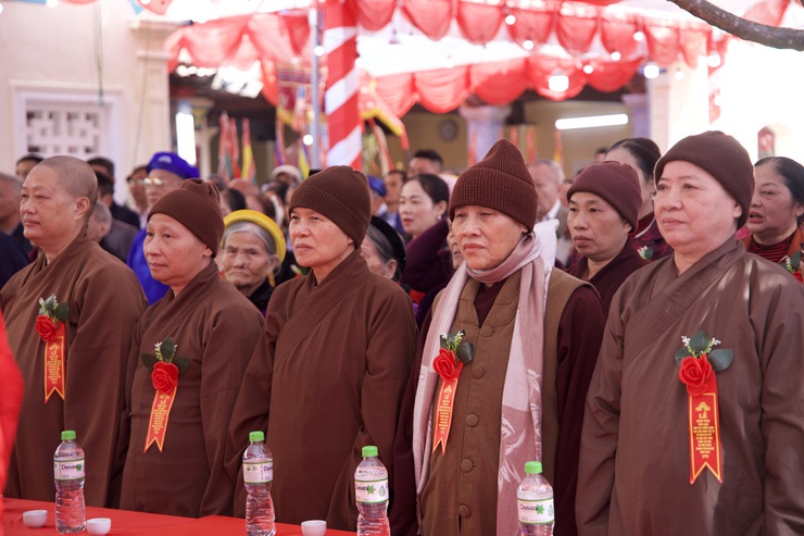 Thôn Lưu Khê và thôn Trần Đăng Xã Ứng Thiên tổ chức lễ khánh thành Đình làng: Gìn giữ và lan tỏa giá trị văn hóa truyền thống- Ảnh 27.