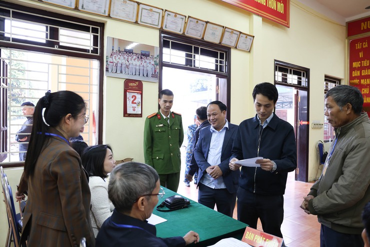 34/38 thôn thuộc xã Chương Dương đồng loạt tổ chức cuộc bầu cử trưởng thôn nhiệm kỳ 2025-2028- Ảnh 4.