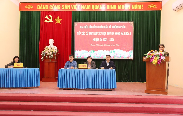 Tổ đại biểu HĐND xã do Đồng chí Lương Văn Tú – Phó Chủ tịch HĐND xã làm Tổ trưởng tiếp xúc cử tri các Thôn thuộc xã Dũng Tiến cũ- Ảnh 1.