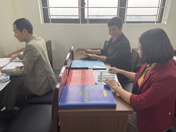 Phú Xuyên kiểm tra công tác phổ cập giáo dục và xóa mù chữ năm 2025- Ảnh 5.