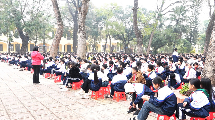 TRẠM Y TẾ XÃ DÂN HÒA PHỐI HỢP VỚI TRƯỜNG THCS HỒNG DƯƠNG TỔ CHỨC TRUYỀN THÔNG NÂNG CAO KIẾN THỨC CHĂM SÓC SỨC KHỎE VỊ THÀNH NIÊN NĂM 2025 - Ảnh 6.