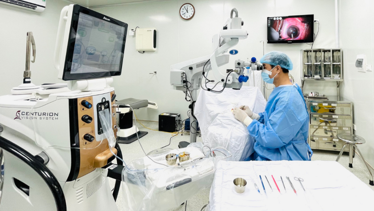 Đục thủy tinh thể – nguyên nhân hàng đầu gây mù lòa- Ảnh 2.