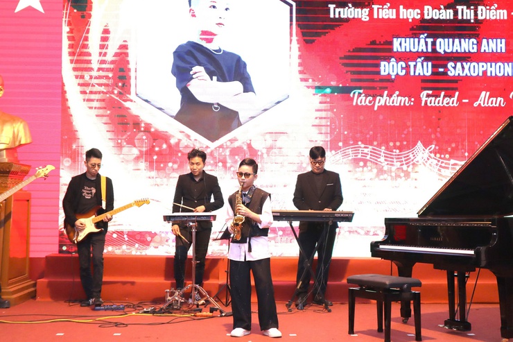 Phường Từ Liêm tổ chức Liên hoan tài năng nhạc cụ học sinh phổ thông lần thứ I, năm học 2025-2026- Ảnh 3.