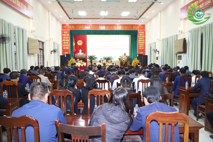 Khai mạc kỳ họp thứ Ba HĐND xã Phú Cát kháo XX, nhiệm kỳ 2025 – 2030- Ảnh 2.