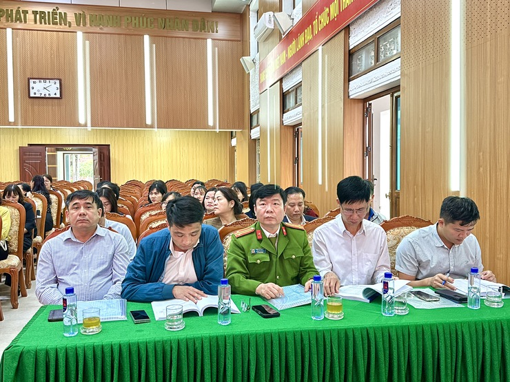 UBND xã Thư Lâm tổ chức Hội nghị giao chỉ tiêu Kế hoạch phát triển kinh tế – xã hội, biên chế và dự toán thu, chi ngân sách năm 2026.- Ảnh 2.