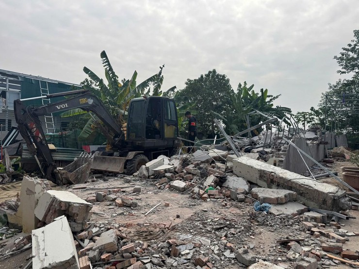 Xã An Khánh: Cưỡng chế tháo dỡ công trình vi phạm trên đất nông nghiệp- Ảnh 5.