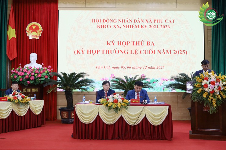 Khai mạc kỳ họp thứ Ba HĐND xã Phú Cát kháo XX, nhiệm kỳ 2025 – 2030- Ảnh 3.