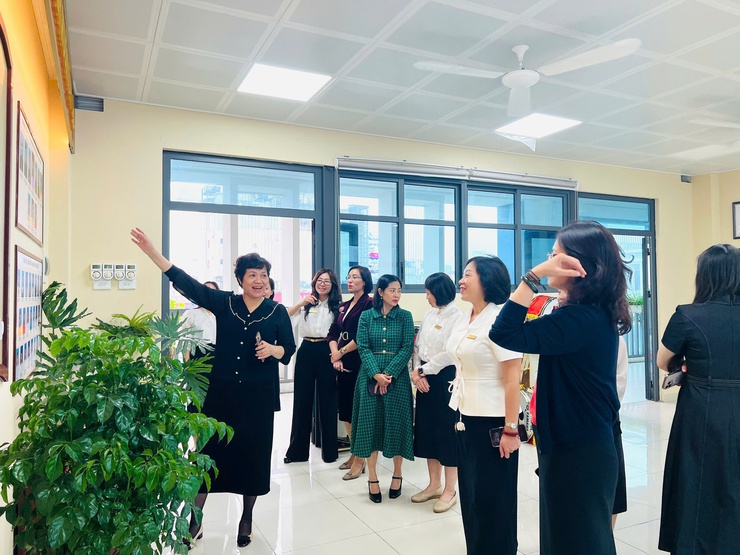 Trường tiểu học Thịnh Hào đón đoàn khảo sát Sở Giáo dục và Đào tạo Hà Nội phục vụ công tác công nhận trường đạt chuẩn Quốc gia- Ảnh 3.