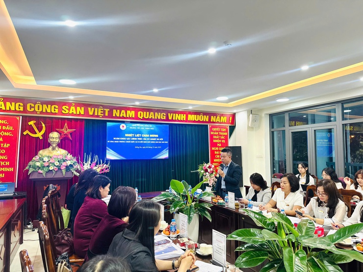 Trường tiểu học Thịnh Hào đón đoàn khảo sát Sở Giáo dục và Đào tạo Hà Nội phục vụ công tác công nhận trường đạt chuẩn Quốc gia- Ảnh 6.