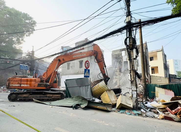 PHƯỜNG LÁNG TIẾP TỤC TỔ CHỨC CƯỠNG CHẾ THU HỒI ĐẤT ĐẢM BẢO TIẾN ĐỘ DỰ ÁN ĐƯỜNG VÀNH ĐAI 1- Ảnh 8.