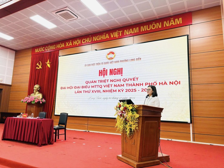 HỘI NGHỊ PHẢN BIỆN XÃ HỘI ĐỐI VỚI DỰ THẢO BÁO CÁO PHÁT TRIỂN KINH TẾ – XÃ HỘI NĂM 2025 VÀ PHƯƠNG HƯỚNG NĂM 2026 PHƯỜNG LONG BIÊN- Ảnh 1.