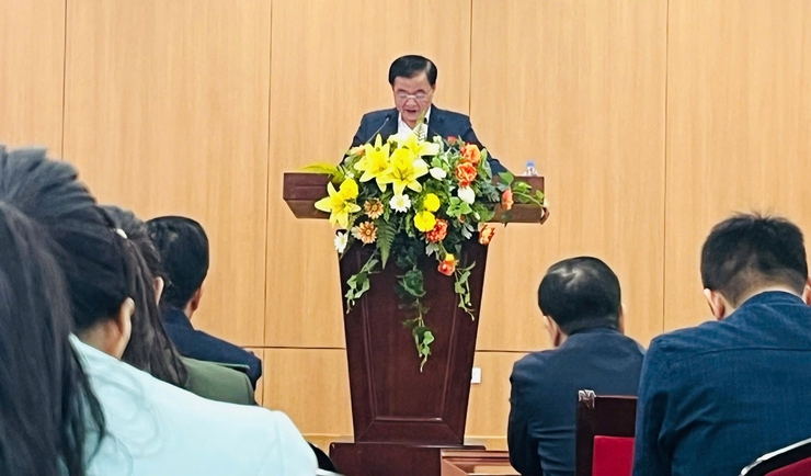 HỘI NGHỊ GIAO CHỈ TIÊU PHÁT TRIỂN KINH TẾ - XÃ HỘI, DỰ TOÁN THU, CHI NGÂN SÁCH, BIÊN CHẾ HÀNH CHÍNH, SỰ NGHIỆP; KHOA HỌC CÔNG NGHỆ; PHÁT ĐỘNG PHONG TRÀO THI ĐUA NĂM 2026- Ảnh 2.