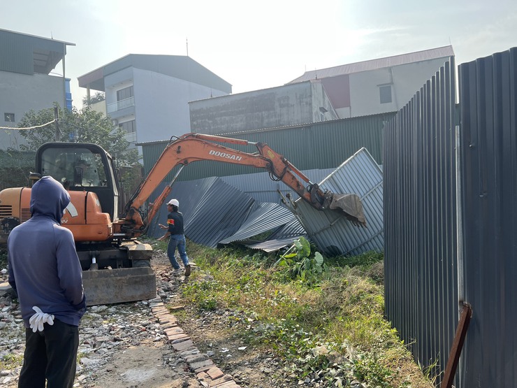 Xã Ngọc Hồi triển khai Kế hoạch cưỡng chế buộc thực hiện biện pháp khắc phục hậu quả đối với các trường hợp vi phạm- Ảnh 4.