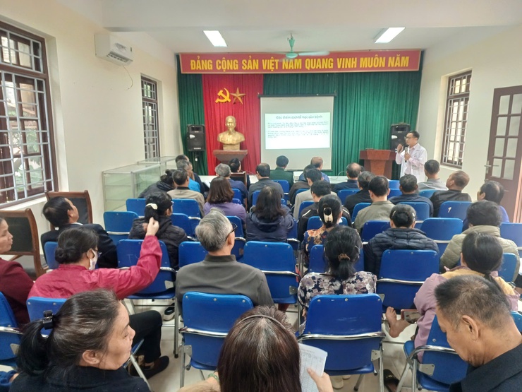 Trạm Y tế tổ chức các lớp Tập huấn Phòng Chống Sốt Xuất Huyết và Triển Khai Chiến Dịch tổng Vệ Sinh Môi Trường cho đội xung kích diệt bọ gậy. - Ảnh 1.