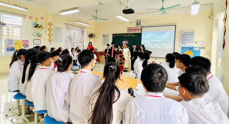 Trường Trung học cơ sở thị trấn Phúc Thọ đẩy mạnh chuyển đổi số, nâng cao hiệu quả quản trị và chất lượng giáo dục- Ảnh 3.