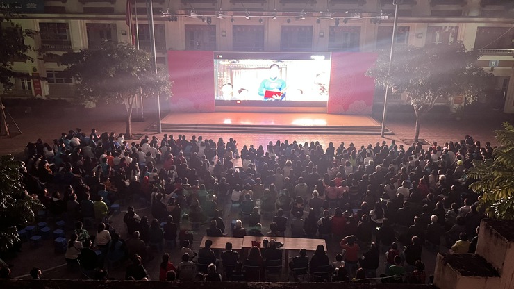 Mưa Đỏ – Ngọn Lửa Tự Hào Dân Tộc Giữa Lòng Ba Đình- Ảnh 1.