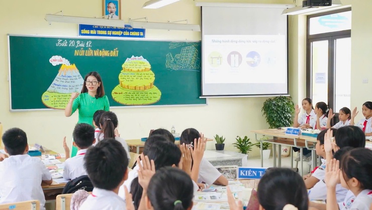 Trường Trung học cơ sở thị trấn Phúc Thọ đẩy mạnh chuyển đổi số, nâng cao hiệu quả quản trị và chất lượng giáo dục- Ảnh 4.